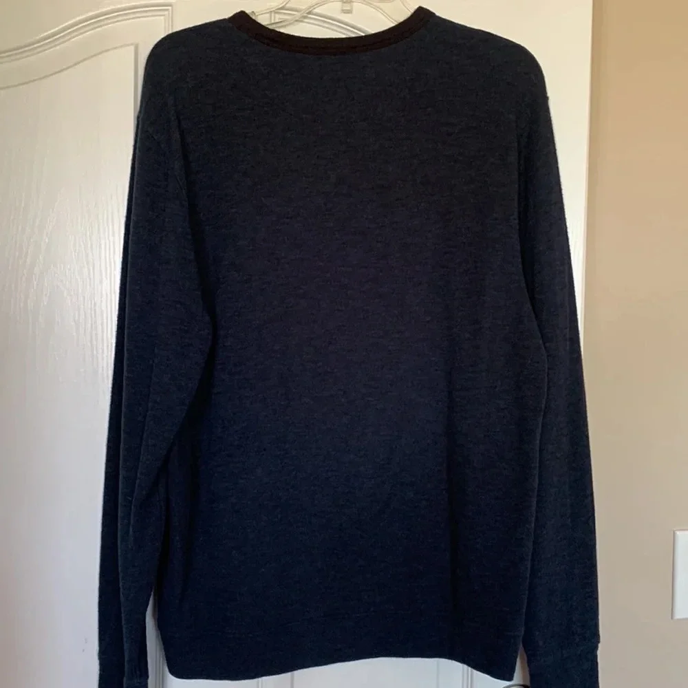 MENS VINCE LONG SLEEVE PULLOVER BLUE AND BLACK TOP SIZE MEDIUM COTTON/poly